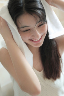 办公室内射后入妓女